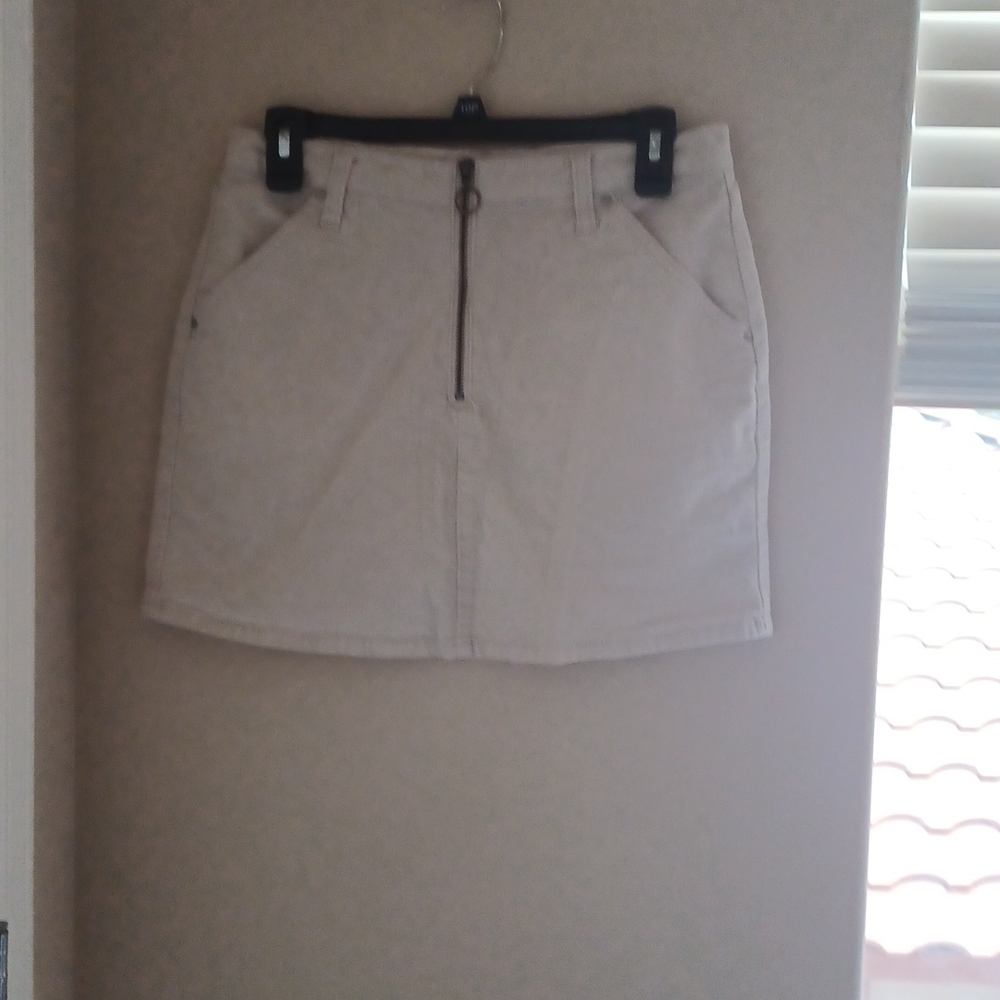 - - Woman's  skirts